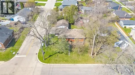 36 Hamilton Avenue Brantford ON N3S 6Z9