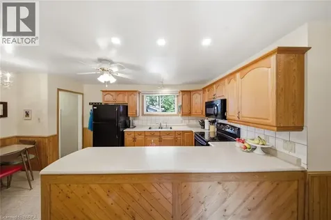 36 Hamilton Avenue Brantford ON N3S 6Z9