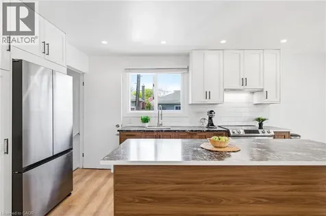 211 Ballantyne Avenue Cambridge ON N1R 7B5