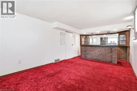 211 Ballantyne Avenue Cambridge ON N1R 7B5