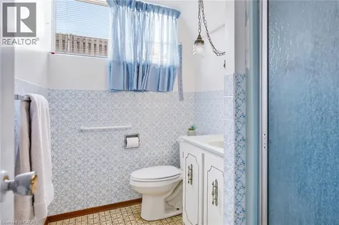 211 Ballantyne Avenue Cambridge ON N1R 7B5