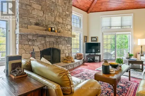 22 Southridge Trail Caledon ON L7K 0B3