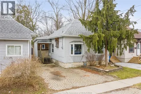 194 Harvey Street Chatham ON N7M 1M7