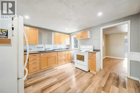 194 Harvey Street Chatham ON N7M 1M7