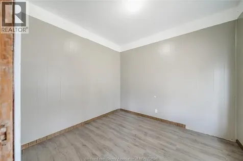 194 Harvey Street Chatham ON N7M 1M7