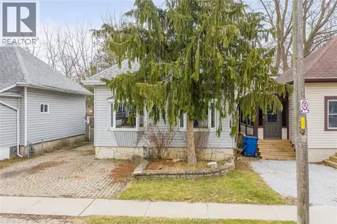 194 Harvey Street Chatham ON N7M 1M7