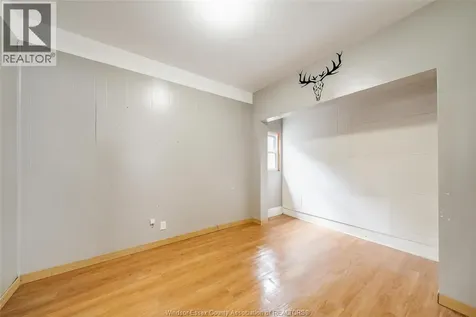 194 Harvey Street Chatham ON N7M 1M7