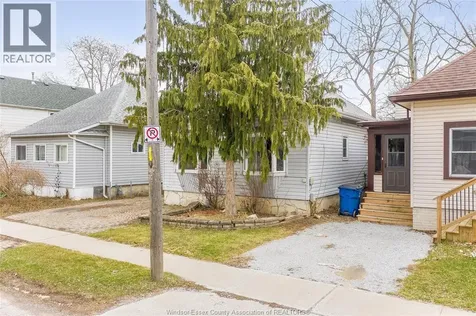 194 Harvey Street Chatham ON N7M 1M7