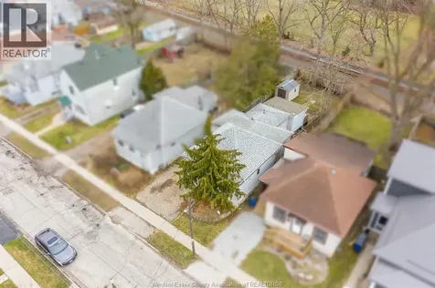 194 Harvey Street Chatham ON N7M 1M7