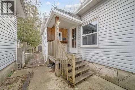 194 Harvey Street Chatham ON N7M 1M7