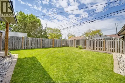 1889 Labadie Windsor ON N8W 4J8