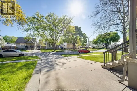 1889 Labadie Windsor ON N8W 4J8