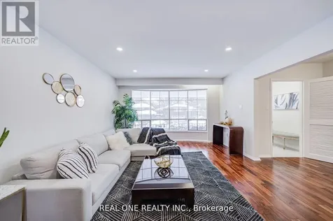 22 Kenmanor Boulevard Toronto (l'amoreaux) ON M1W 1R7