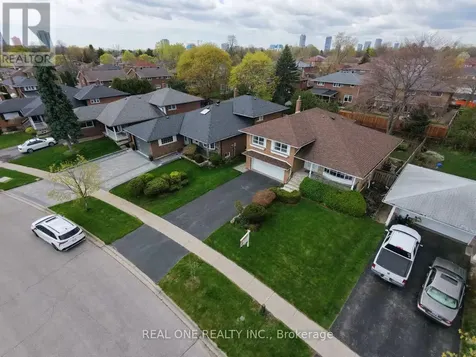 22 Kenmanor Boulevard Toronto (l'amoreaux) ON M1W 1R7