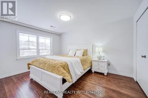 22 Kenmanor Boulevard Toronto (l'amoreaux) ON M1W 1R7