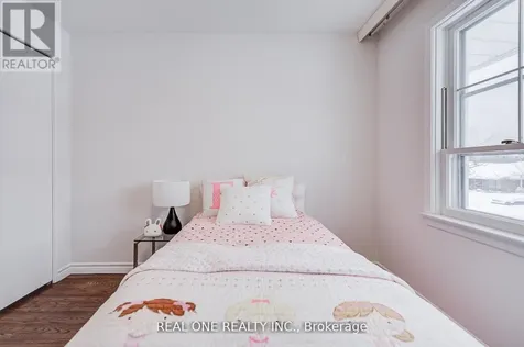 22 Kenmanor Boulevard Toronto (l'amoreaux) ON M1W 1R7