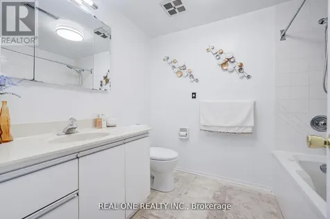 22 Kenmanor Boulevard Toronto (l'amoreaux) ON M1W 1R7