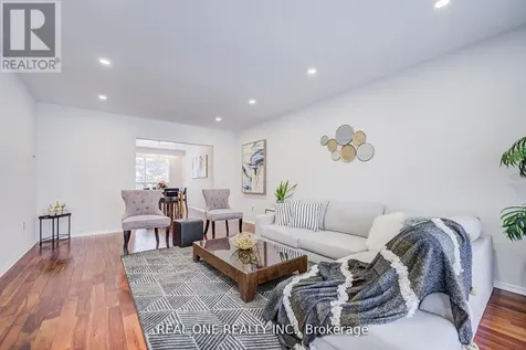 22 Kenmanor Boulevard Toronto (l'amoreaux) ON M1W 1R7