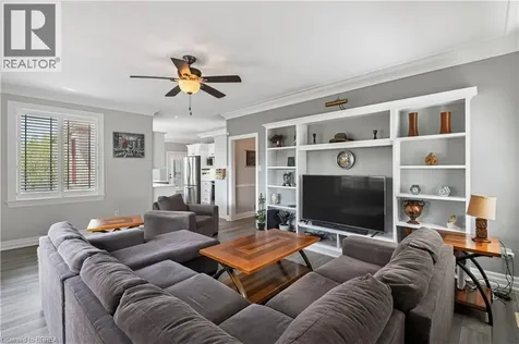 34 Pace Avenue Brantford ON N3S 7V4