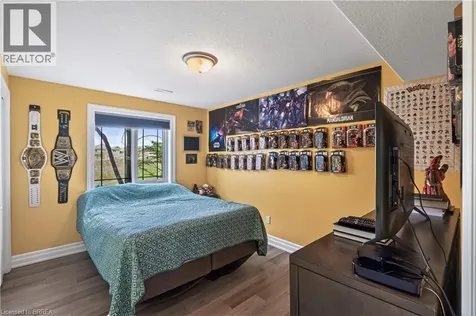 34 Pace Avenue Brantford ON N3S 7V4