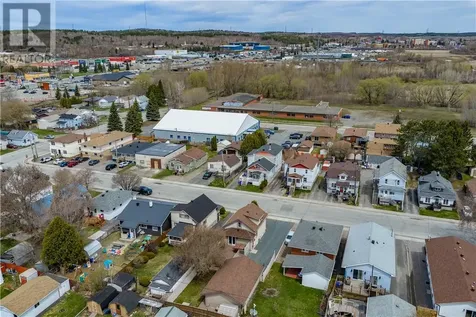389 Dell Street Sudbury ON P3B 2M2