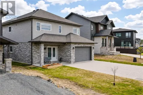 22 Teravista Way Sudbury ON P3E 0H9