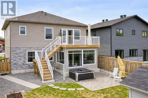 22 Teravista Way Sudbury ON P3E 0H9