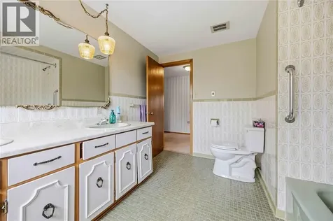 2088 Lakeshore Road Sarnia ON N7T 7H6