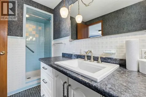 2088 Lakeshore Road Sarnia ON N7T 7H6