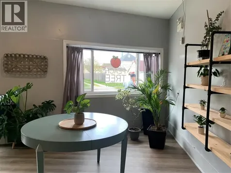 188 Maxwell Street Sarnia ON N7T 5W4