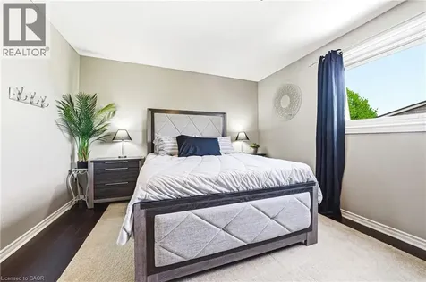 11 Harrisford Street Hamilton ON L8K 6L7