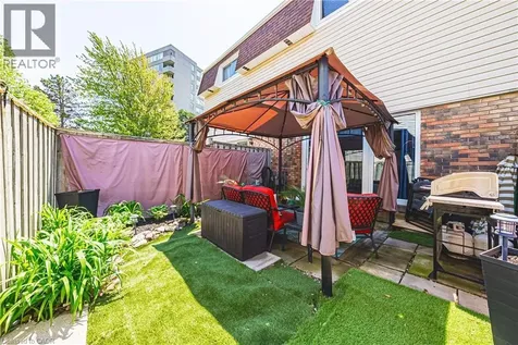 11 Harrisford Street Hamilton ON L8K 6L7
