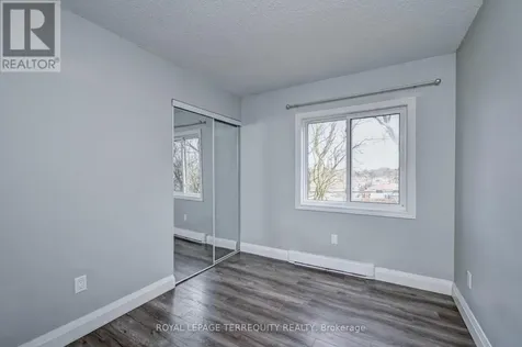 276 Eiwo Court Waterloo ON N2K 3M6