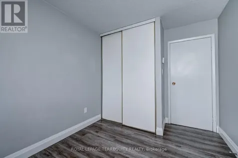 276 Eiwo Court Waterloo ON N2K 3M6