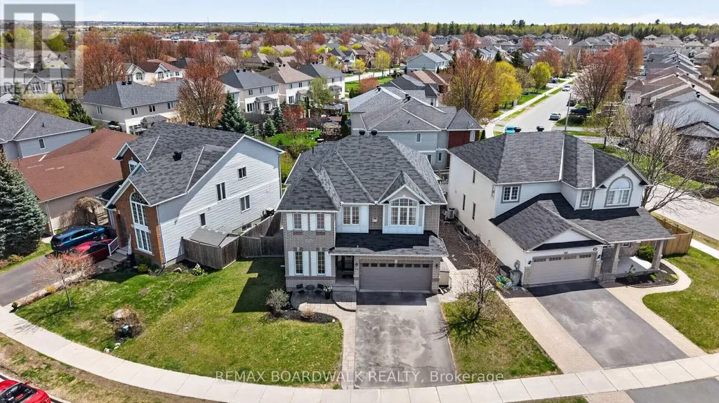 64 Baywood Drive Ottawa ON K2S 2H5
