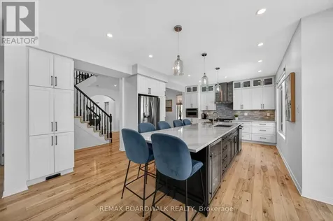 64 Baywood Drive Ottawa ON K2S 2H5
