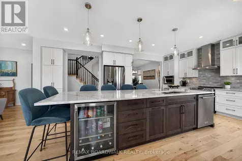 64 Baywood Drive Ottawa ON K2S 2H5