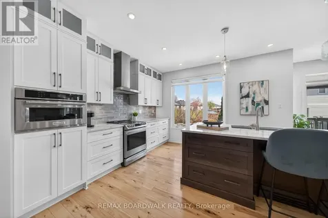 64 Baywood Drive Ottawa ON K2S 2H5