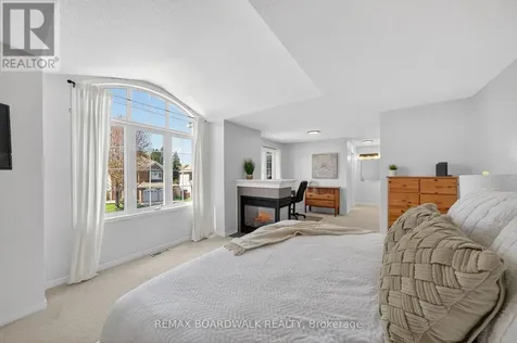 64 Baywood Drive Ottawa ON K2S 2H5