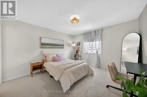 64 Baywood Drive Ottawa ON K2S 2H5