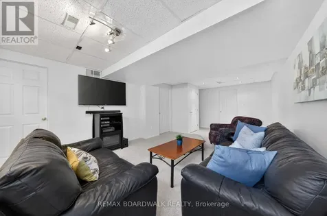 64 Baywood Drive Ottawa ON K2S 2H5