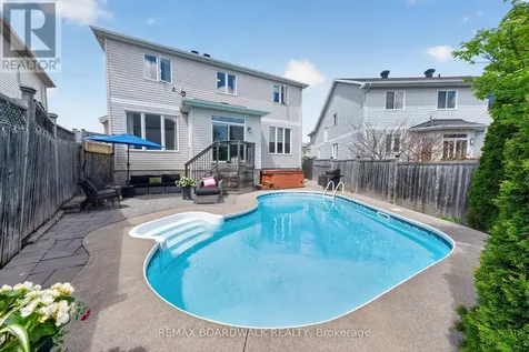 64 Baywood Drive Ottawa ON K2S 2H5