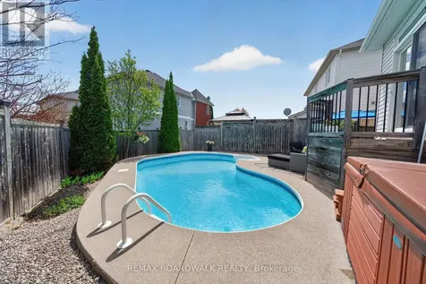 64 Baywood Drive Ottawa ON K2S 2H5