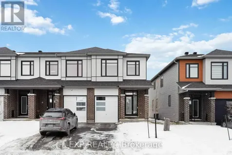 934 Clarkia Street Ottawa ON K1T 0Y1