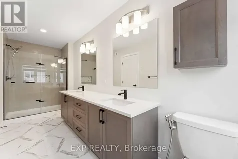 934 Clarkia Street Ottawa ON K1T 0Y1