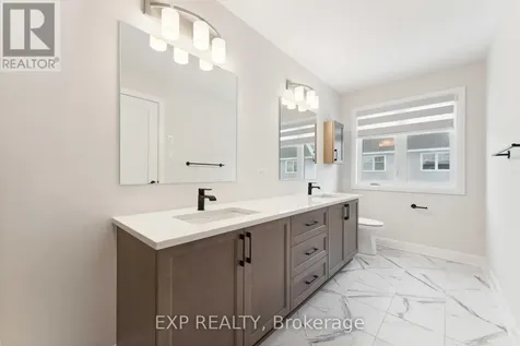 934 Clarkia Street Ottawa ON K1T 0Y1