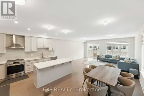 934 Clarkia Street Ottawa ON K1T 0Y1