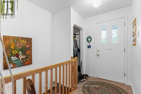 684 Wavell Avenue Ottawa ON K2A 3B1