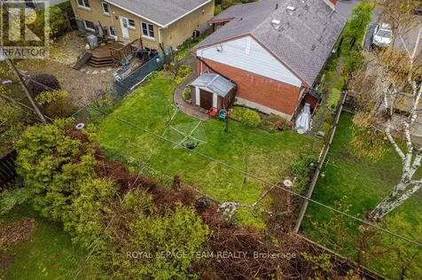 684 Wavell Avenue Ottawa ON K2A 3B1