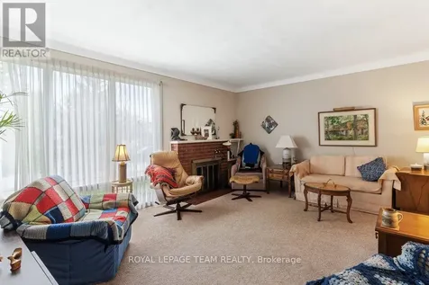 684 Wavell Avenue Ottawa ON K2A 3B1